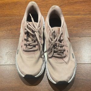 Nike running shoes. Pink size Ws 8.5
